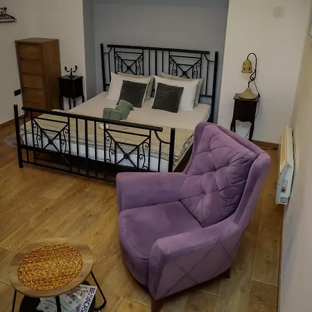 Rezervisi Slobodno, U Centru Smo Apartment Novi Sad Exterior photo